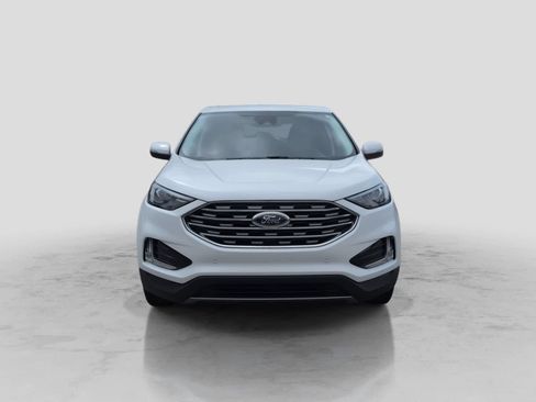 Used 2024 Ford Edge Titanium AWD/4WD image 3