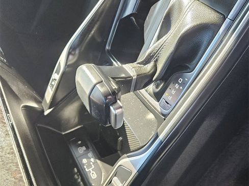 Used 2024 Kia Sorento S image 28