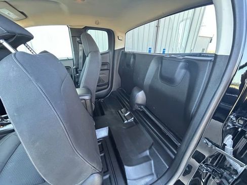 Used 2021 Chevrolet Colorado LT w/ Fleet Safety Package RWD image 23