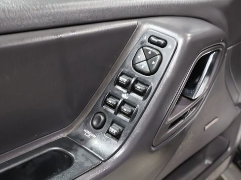 Used 2000 Jeep Grand Cherokee Laredo image 17