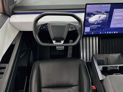Used 2024 Tesla Cybertruck AWD Crew Cab image 19