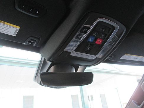 Used 2021 RAM 1500 Limited AWD/4WD image 17