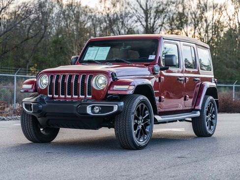 Used 2021 Jeep Wrangler Unlimited Sahara w/ Cold Weather Group image 3