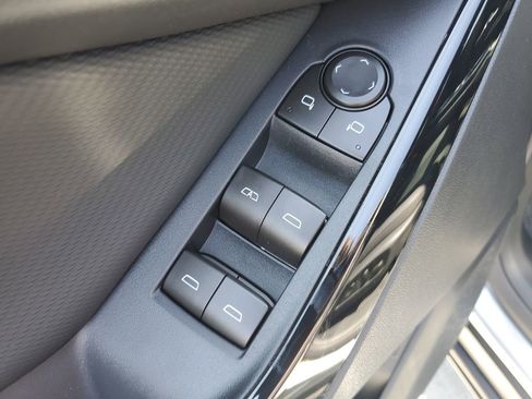 New 2026 Chevrolet Equinox LT w/ Convenience Package II FWD image 21