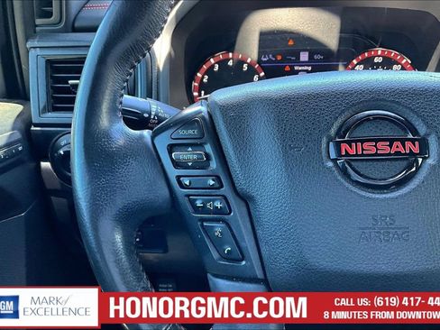 Used 2021 Nissan Titan PRO-4X w/ Pro-4x Convenience Package AWD/4WD image 12