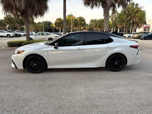 Used 2023 Toyota Camry XSE FWD image 2
