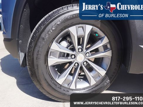 Used 2025 Chevrolet Equinox LT image 11