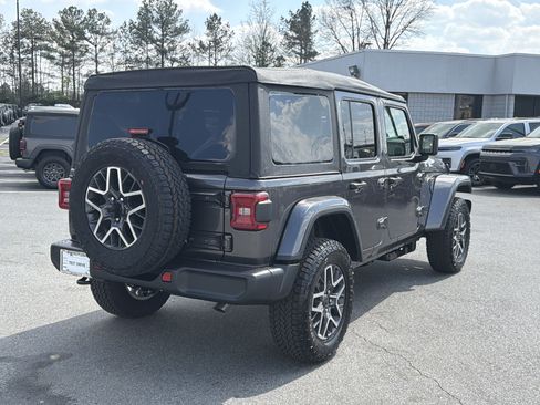 New 2026 Jeep Wrangler Unlimited Sahara AWD/4WD image 8