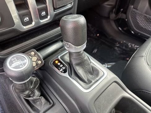 Used 2023 Jeep Wrangler Sport AWD/4WD image 16
