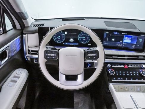 Used 2025 Hyundai Santa Fe Calligraphy image 23