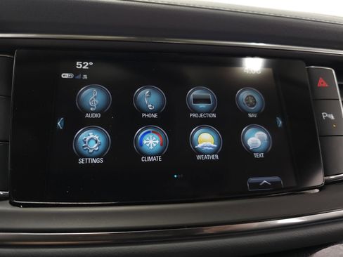 Used 2019 Buick Enclave Essence image 22