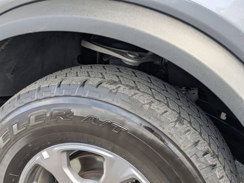 Used 2025 Ford Bronco Big Bend image 15