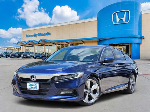 Used 2018 Honda Accord Touring image 1
