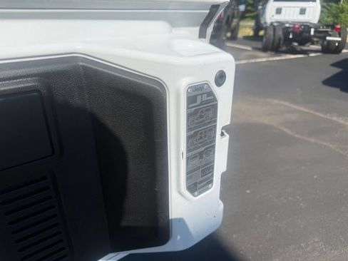 Certified 2019 Jeep Wrangler Unlimited Sahara AWD/4WD image 50