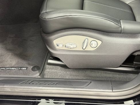 Certified 2026 Porsche Macan AWD/4WD image 15