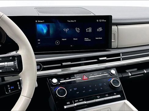 Certified 2025 Hyundai Santa Fe SEL FWD image 7