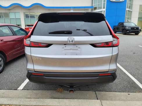 Used 2023 Honda CR-V EX image 4