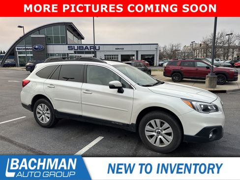 Used 2017 Subaru Outback 2.5i Premium image 2