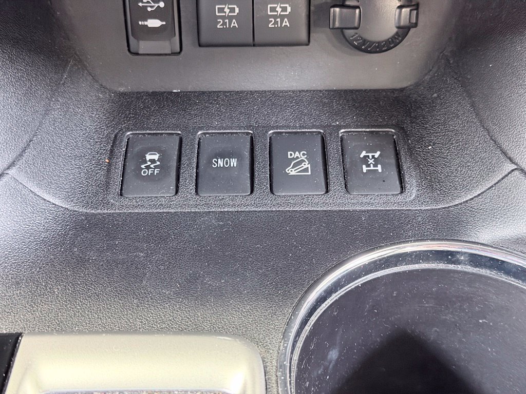 Used 2018 Toyota Highlander Plus AWD/4WD image 54