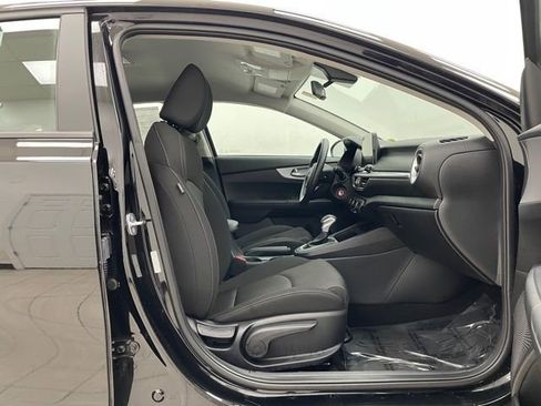 Used 2024 Kia Forte LXS image 13