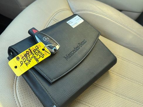 Used 2017 Mercedes-Benz GLS 450 4MATIC image 28