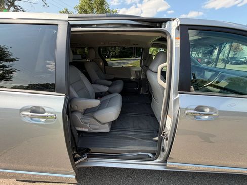 Used 2016 Toyota Sienna XLE w/ Protection Package AWD/4WD image 16