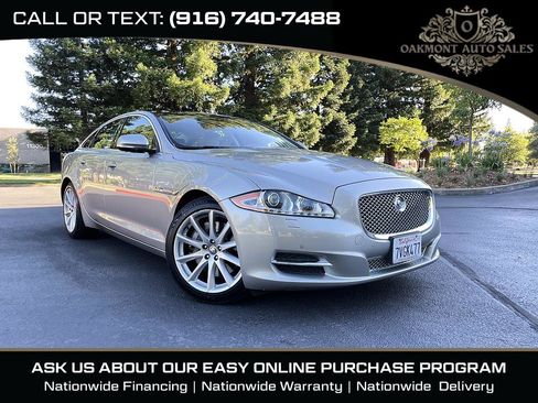 Used 2011 Jaguar XJ RWD image 2