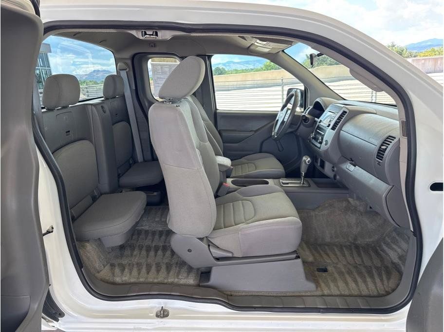Used 2017 Nissan Frontier S RWD image 12