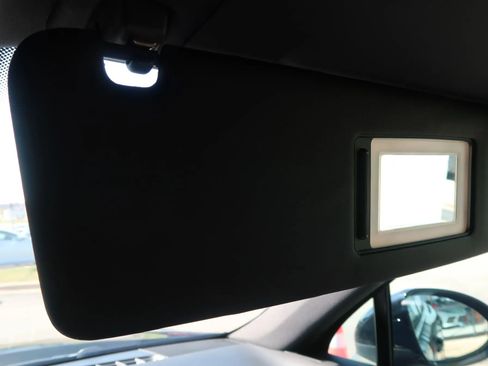 Used 2018 Porsche Cayenne S image 39