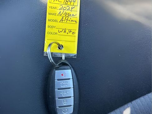 Used 2024 Nissan Altima 2.5 S image 29