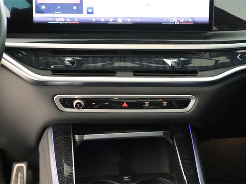 Used 2024 BMW X5 sDrive40i w/ M Sport Package image 20