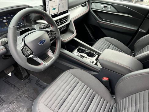 New 2026 Ford Explorer ST-Line w/ ST-Line Street Pack AWD/4WD image 9