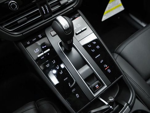 New 2026 Porsche Macan S AWD/4WD image 27