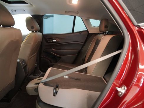 Used 2024 Chevrolet Trax ACTIV w/ Sunroof Package FWD image 26