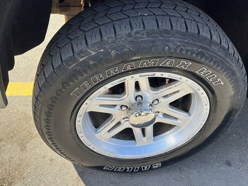 Used 2014 Chevrolet Silverado 1500 W/T AWD/4WD image 22