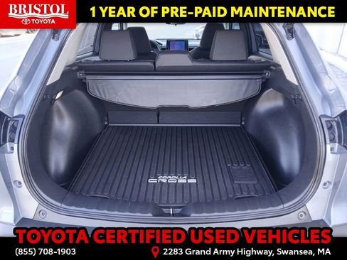 Certified 2023 Toyota Corolla Cross LE w/ Moonroof Package image 31