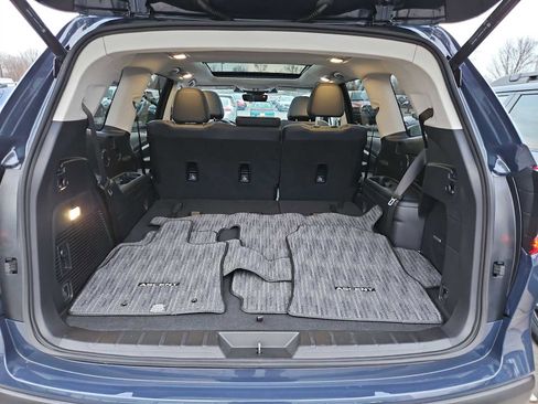 Used 2025 Subaru Ascent Limited image 34