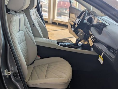 New 2026 Nissan Sentra SL w/ Floor Mat Package image 28