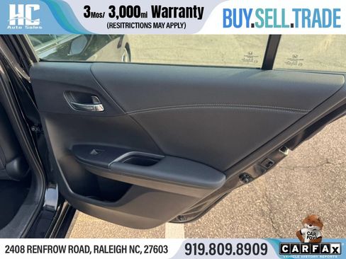 Used 2017 Honda Accord Sport image 18