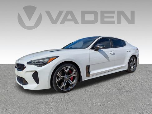 Used 2019 Kia Stinger GT2 AWD/4WD image 2