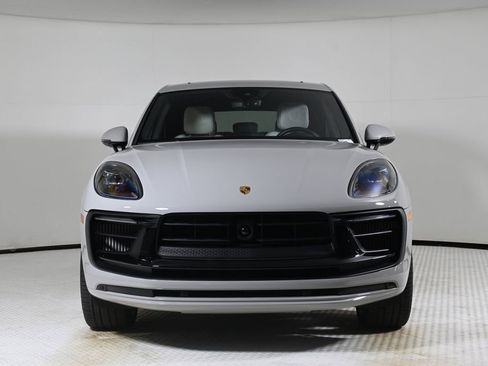 Certified 2024 Porsche Macan S image 10