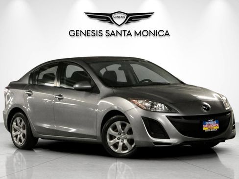 Used 2010 MAZDA MAZDA3 i Sport FWD image 2