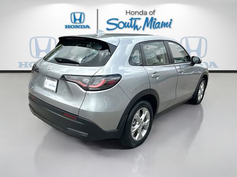 Certified 2025 Honda HR-V LX image 7
