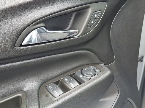 Used 2023 Chevrolet Equinox LT image 14