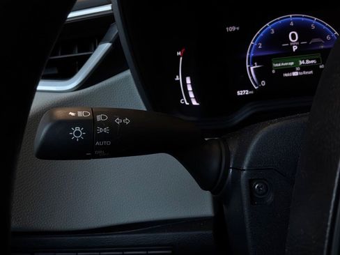 Used 2026 Toyota Corolla LE FWD image 35