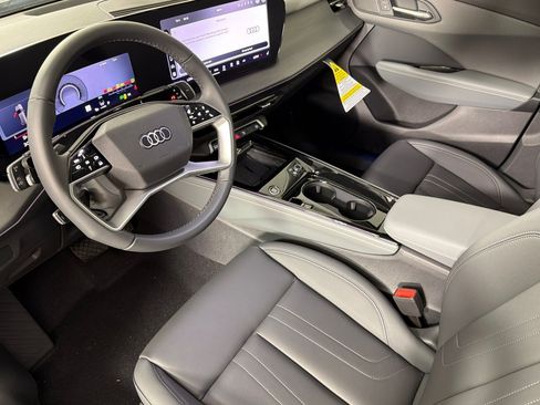 New 2026 Audi Q3 quattro 2.0T AWD/4WD image 8