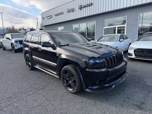 Used 2007 Jeep Grand Cherokee SRT8 w/ SRT Option Group I AWD/4WD image 7