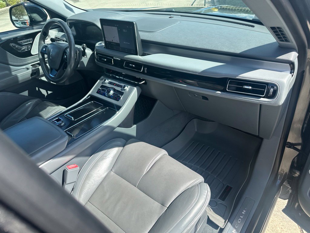 Used 2020 Lincoln Aviator Reserve w/ Equipment Group 201A RWD image 37