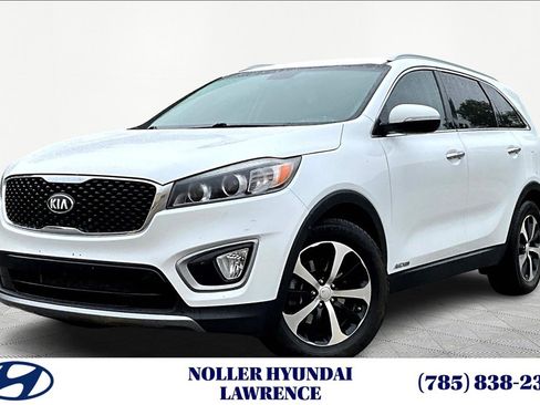 Used 2016 Kia Sorento EX image 1