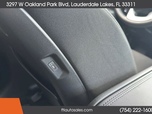 Used 2025 Hyundai Santa Fe SE image 42